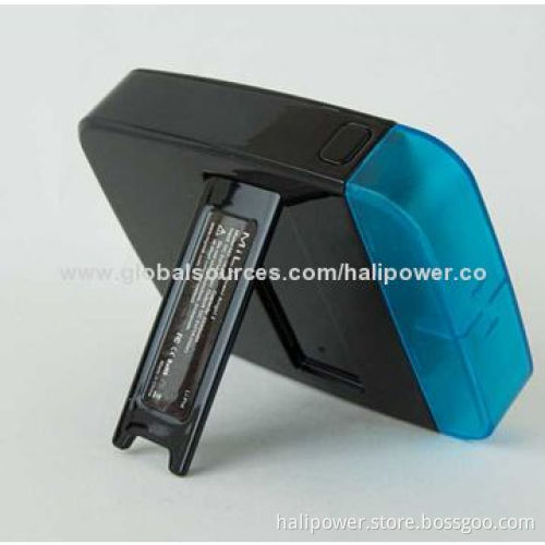 Portable MFI Power Station for iPhone 5/5S/5C with Built-in Lightning Cable, 2,200mAh CapacityNew